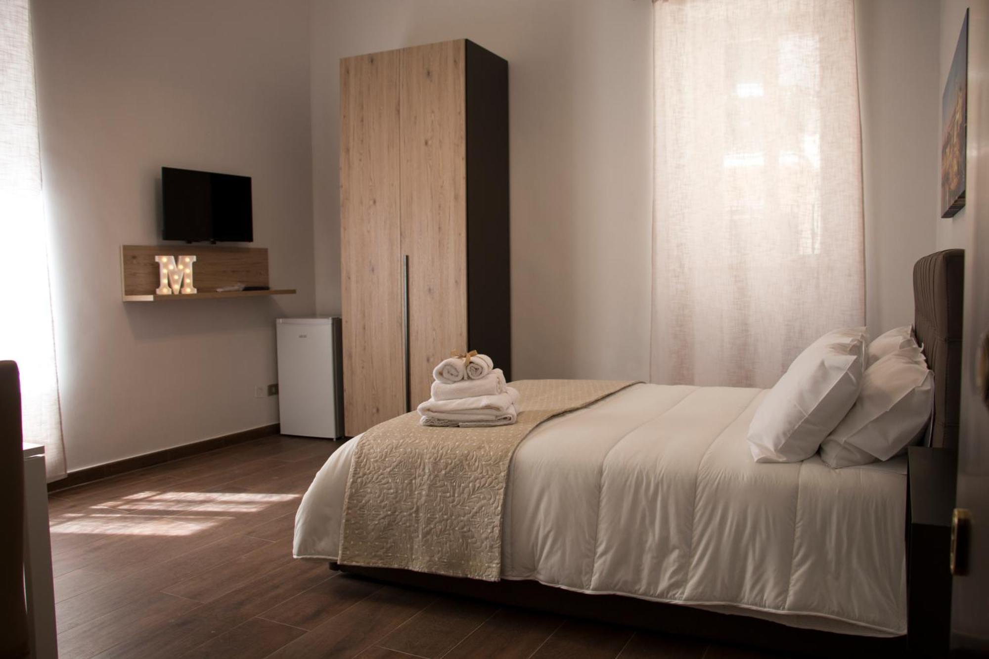 B&B Montebello Трани Экстерьер фото