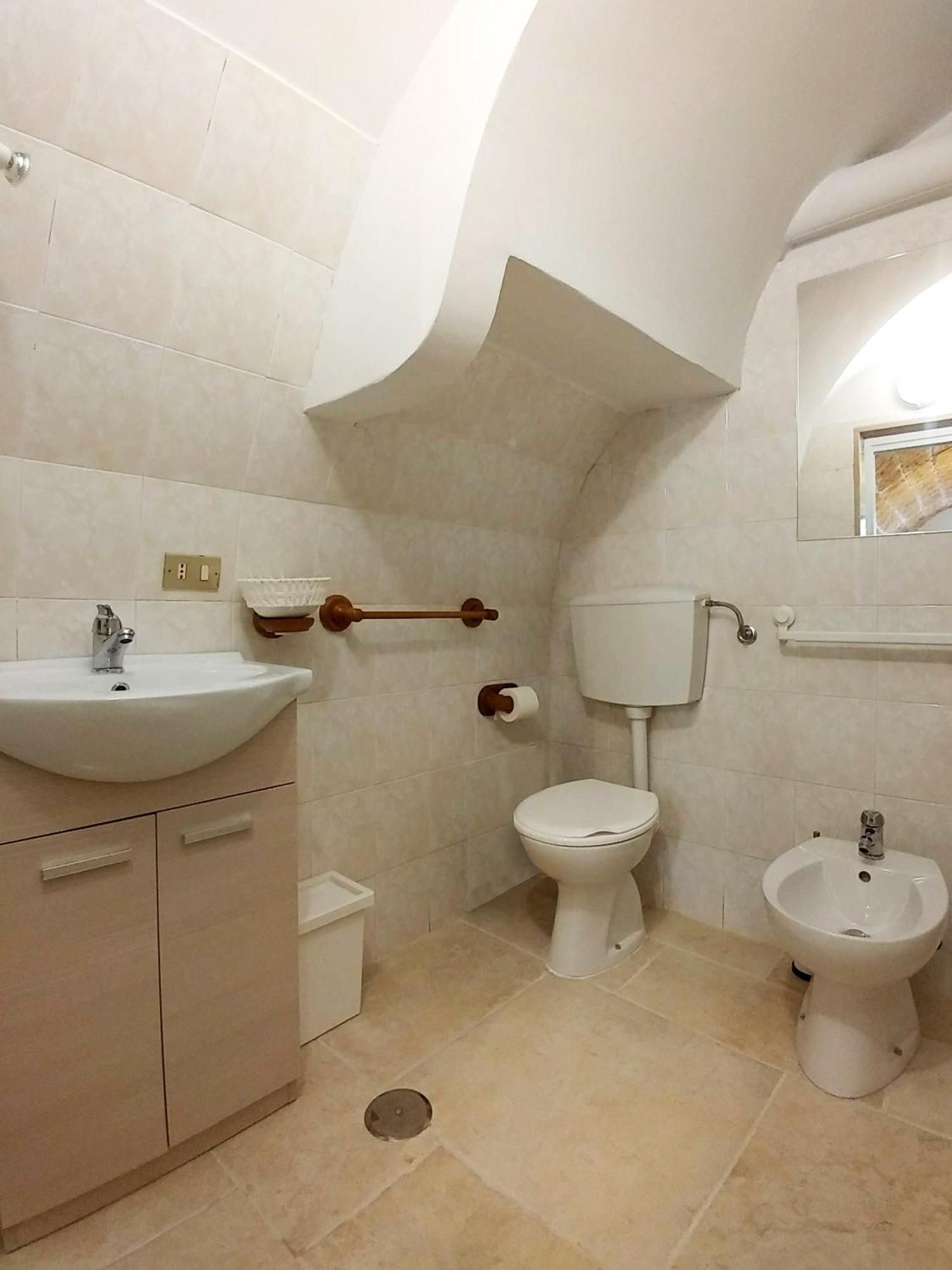 B&B Montebello Трани Экстерьер фото