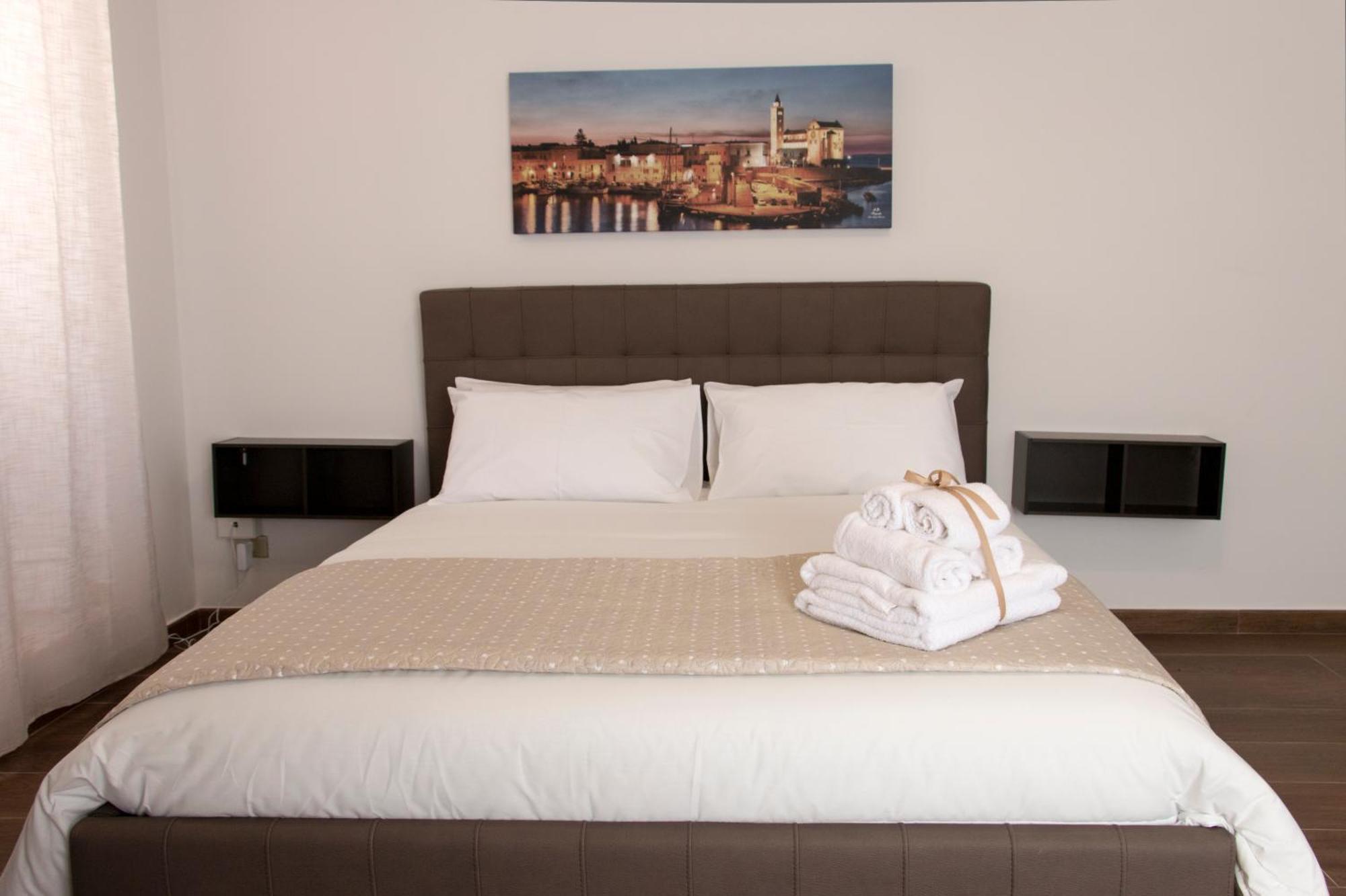 B&B Montebello Трани Экстерьер фото