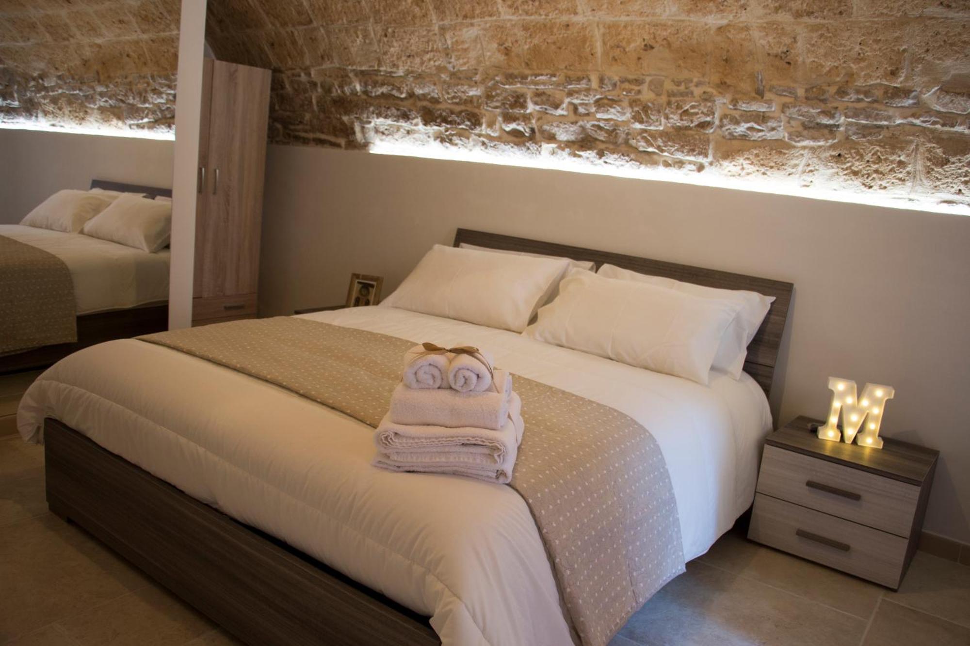 B&B Montebello Трани Экстерьер фото