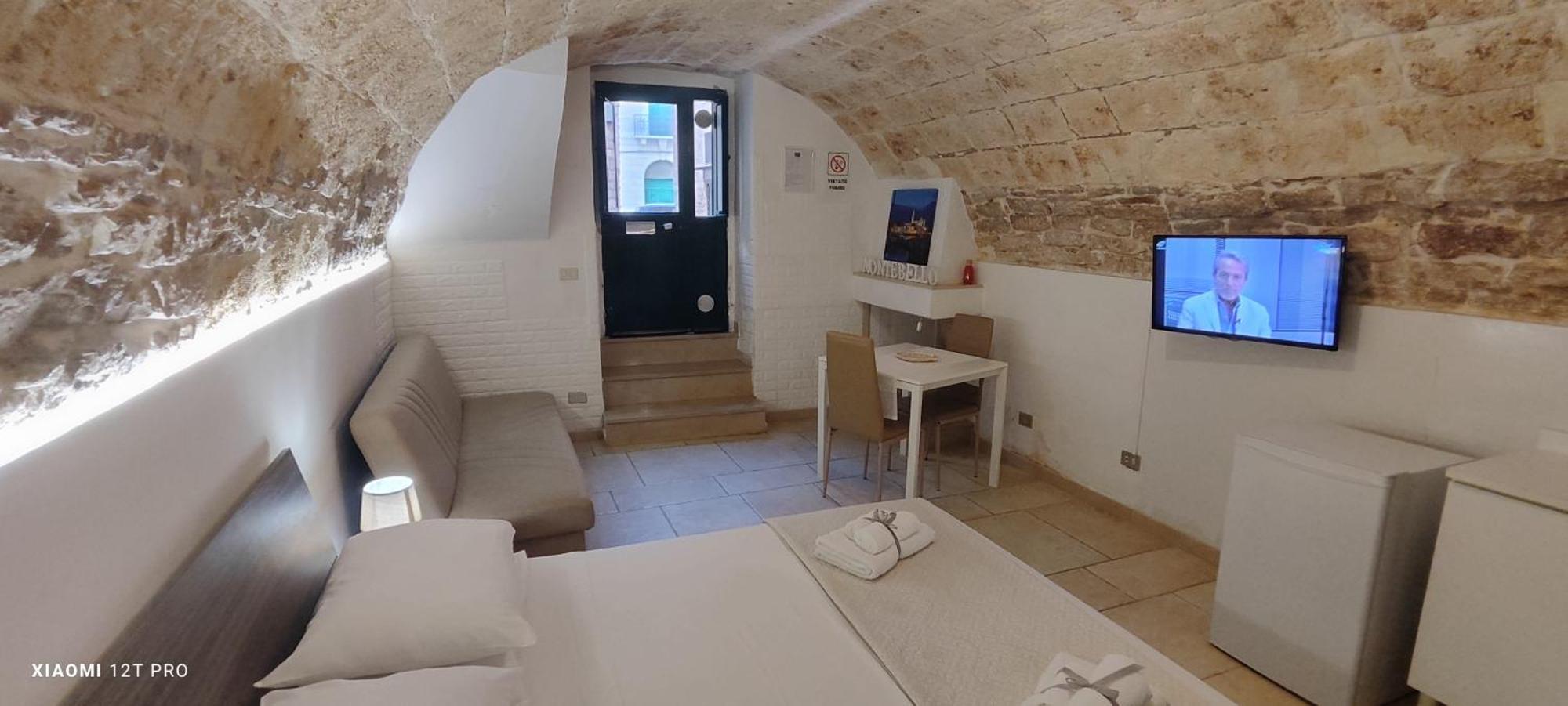 B&B Montebello Трани Экстерьер фото